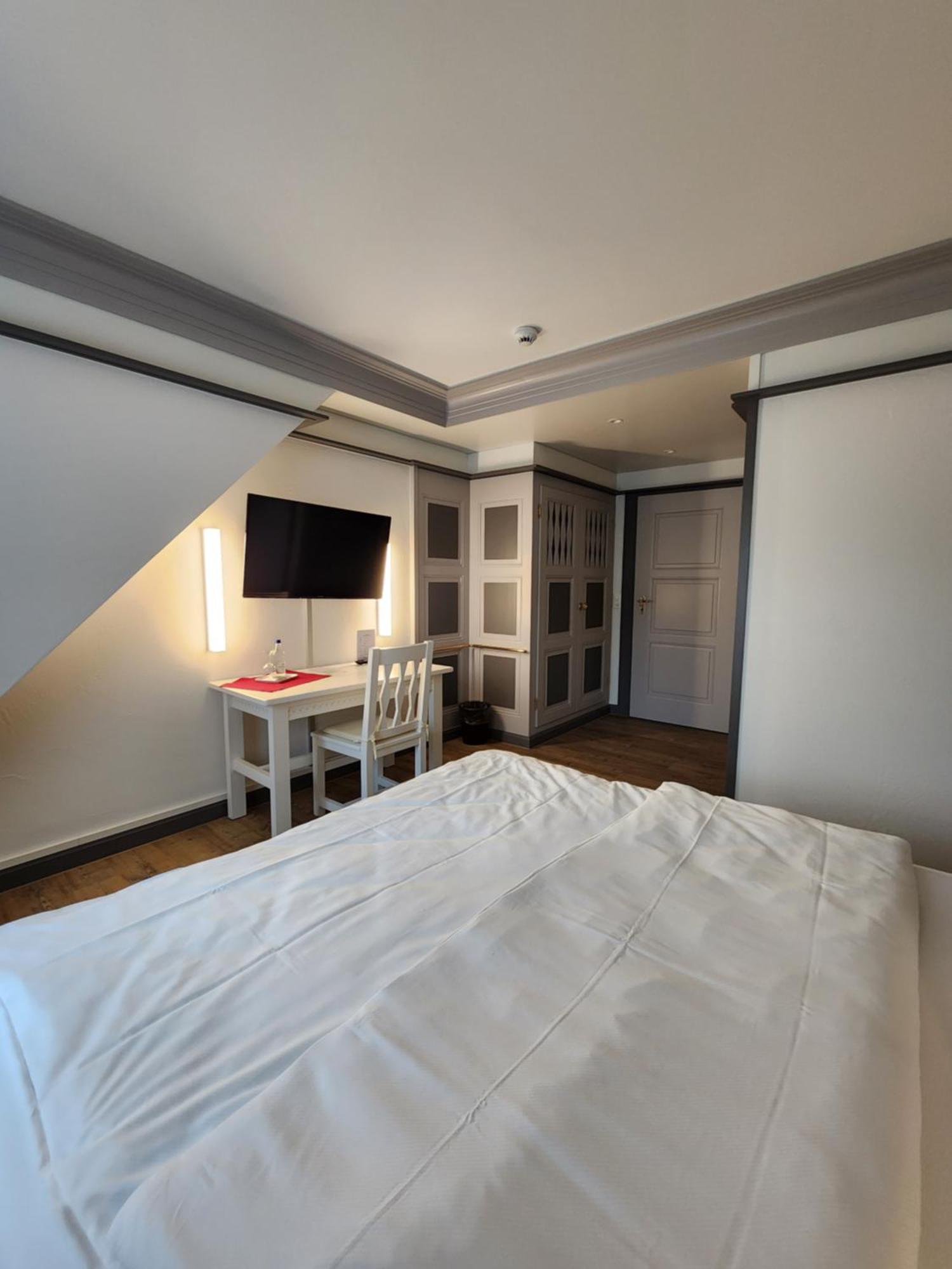 Hotel Balsthal Kültér fotó