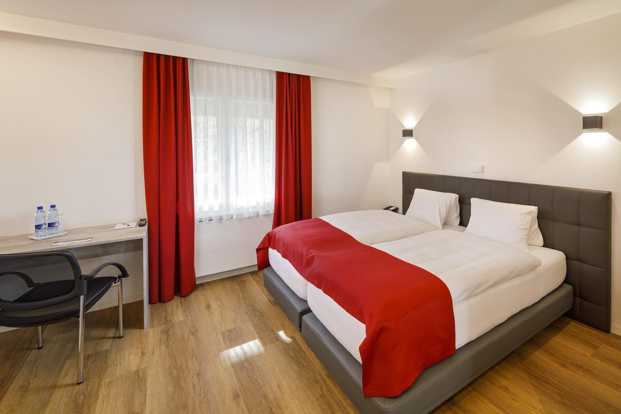 Hotel Balsthal Kültér fotó