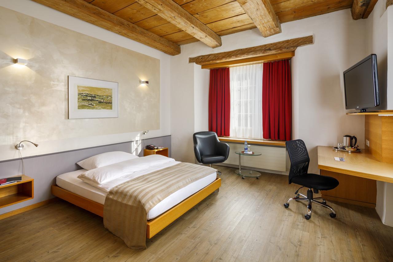 Hotel Balsthal Kültér fotó